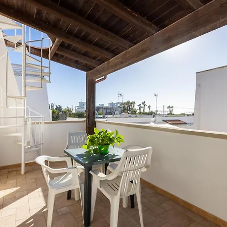 Casa Poseidone - Sole & Mare A Due Passi Semesterbostad *
